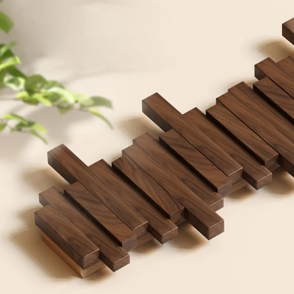 FällKrok – Folding Wall Hook in Wood